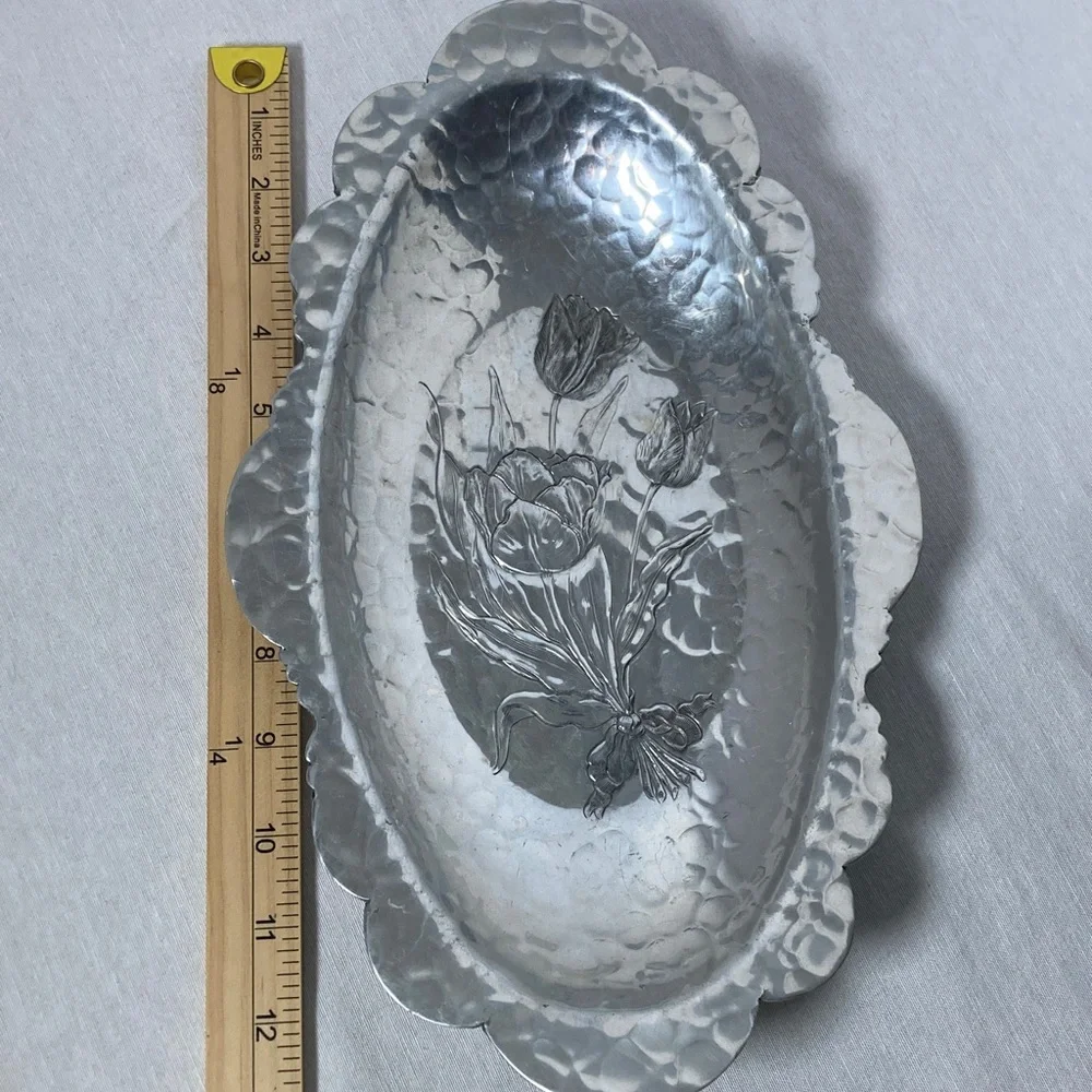 Vintage Rodney Kent Hammered Aluminum Tulip Tray 406 Hand Wrought Creations